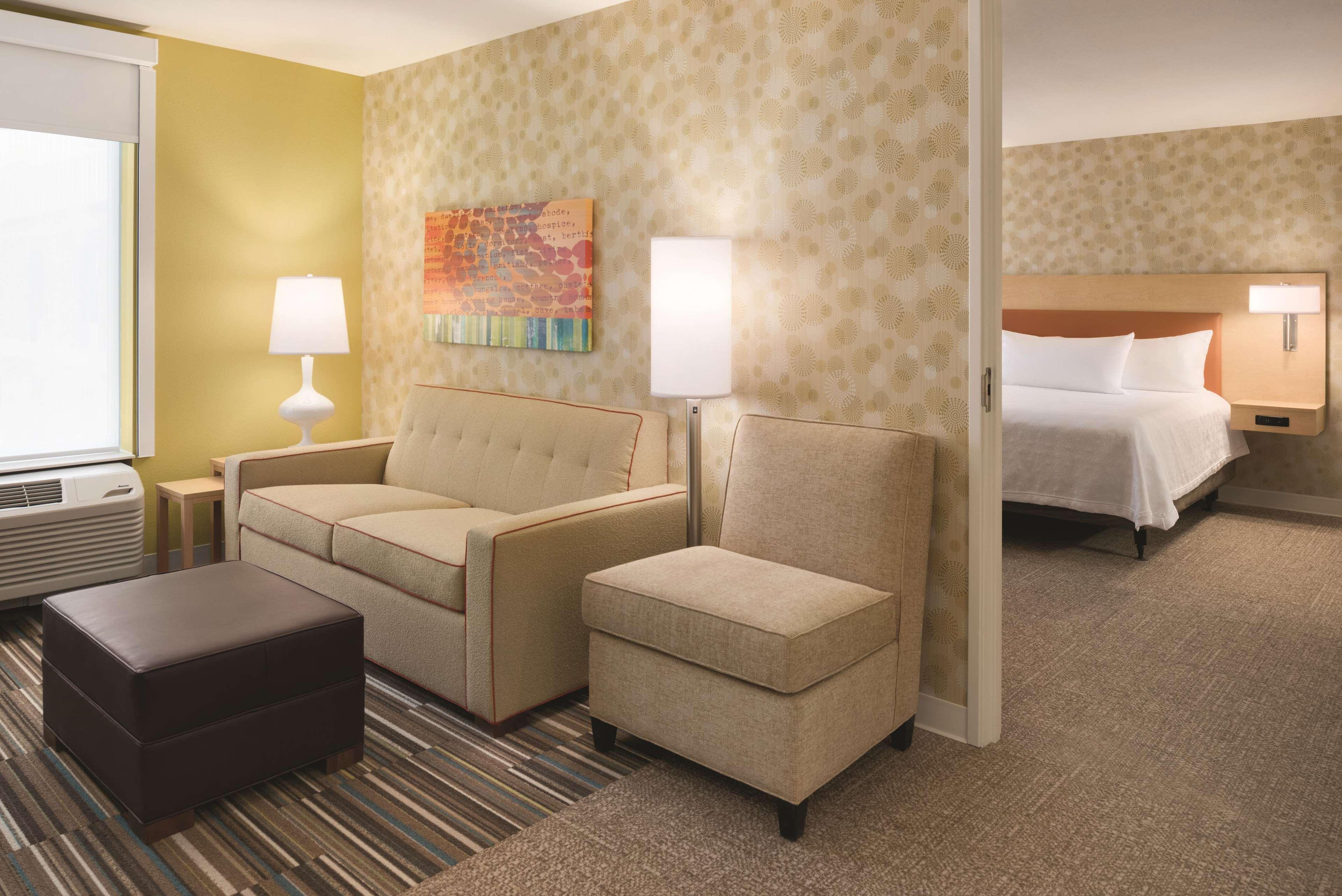 Home2 Suites By Hilton Iowa City Coralville Εξωτερικό φωτογραφία