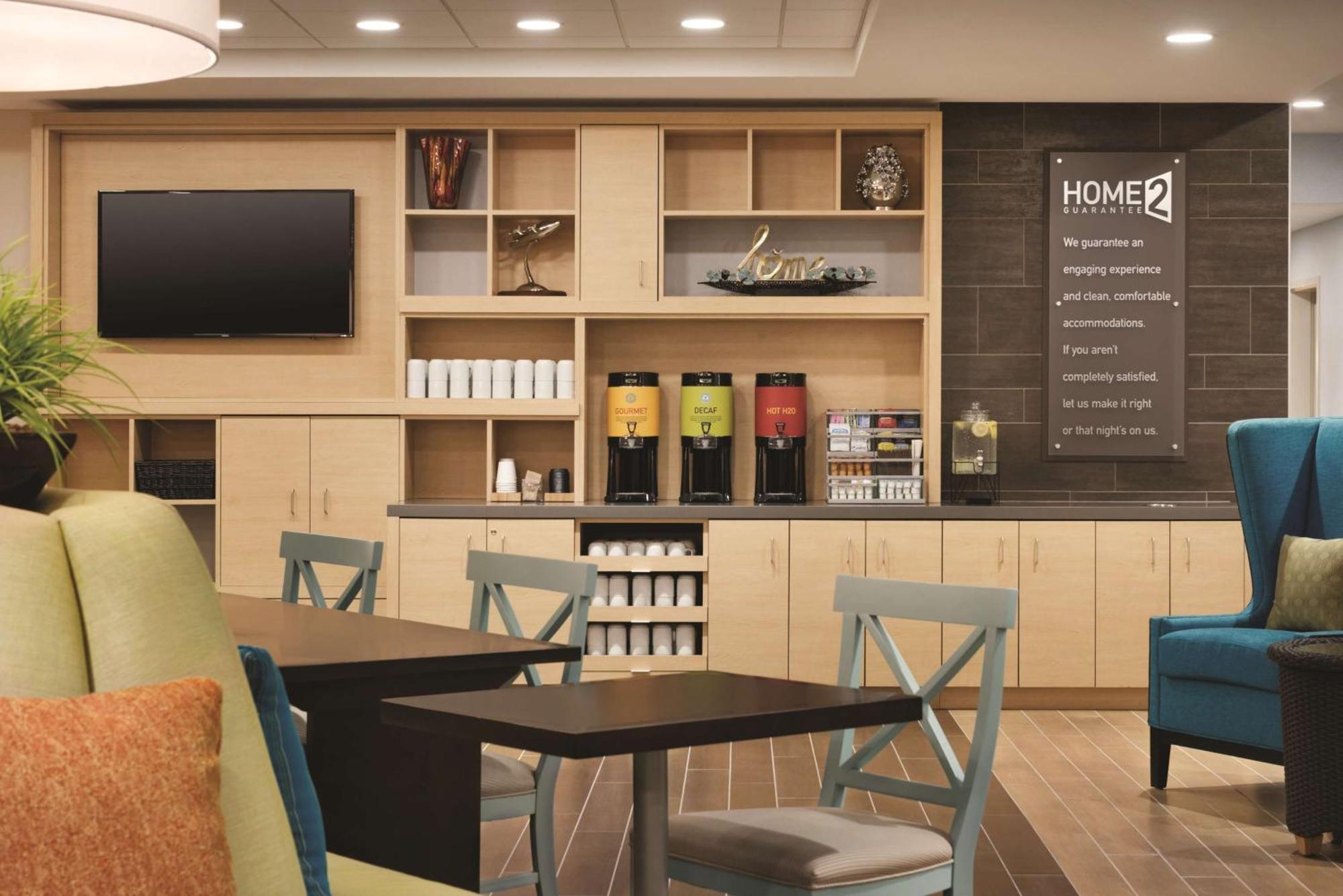 Home2 Suites By Hilton Iowa City Coralville Εξωτερικό φωτογραφία