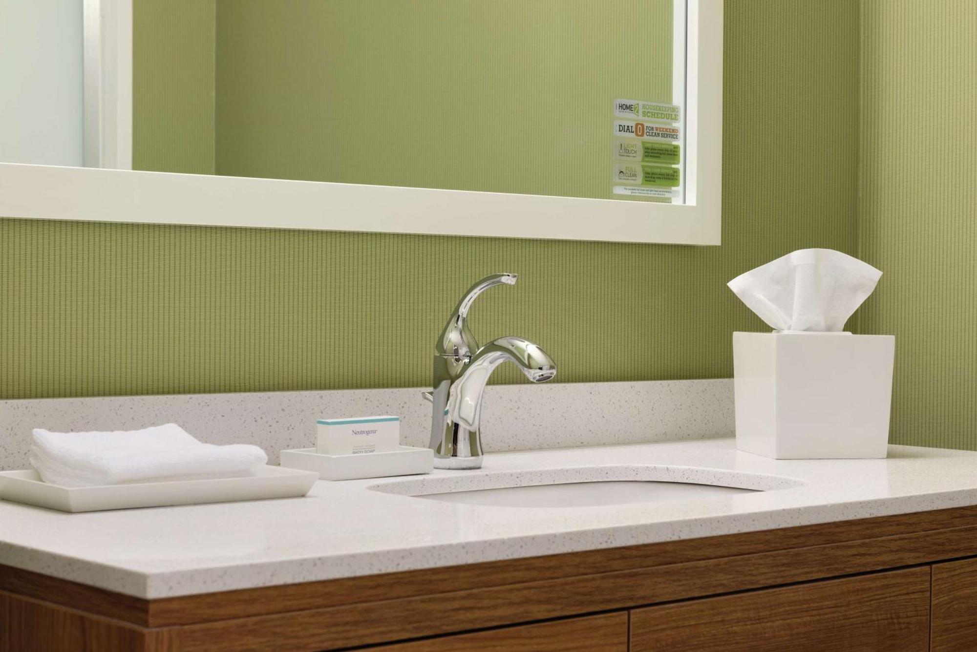 Home2 Suites By Hilton Iowa City Coralville Εξωτερικό φωτογραφία